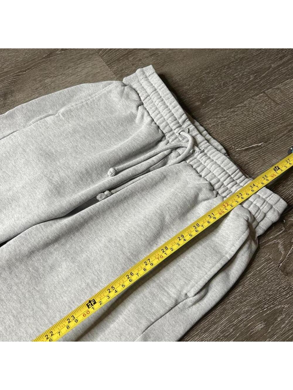 Aritzia Women's Grey Joggers-tracksuit - Picture 4 of 7